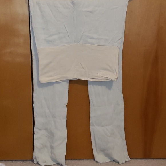 Yoga pants - Picture 2 of 3